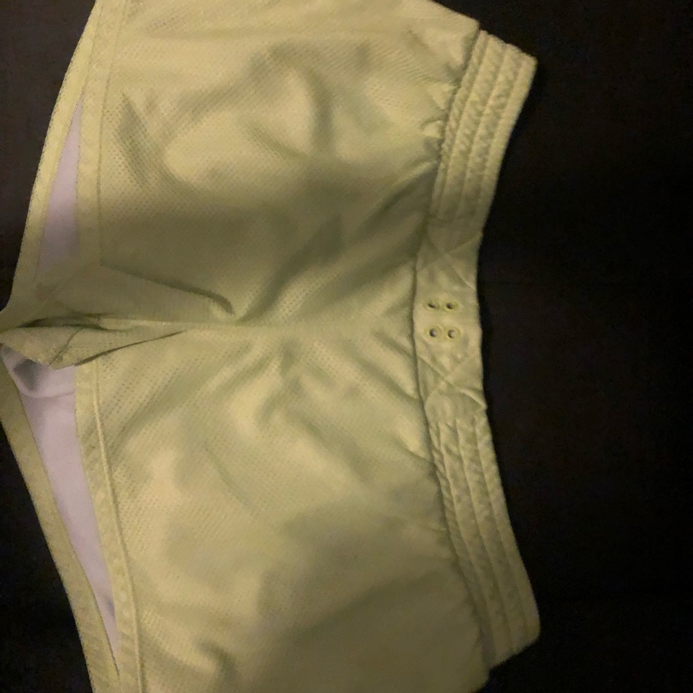 Under Armor women’s size medium. Well loved but a lot of life left.